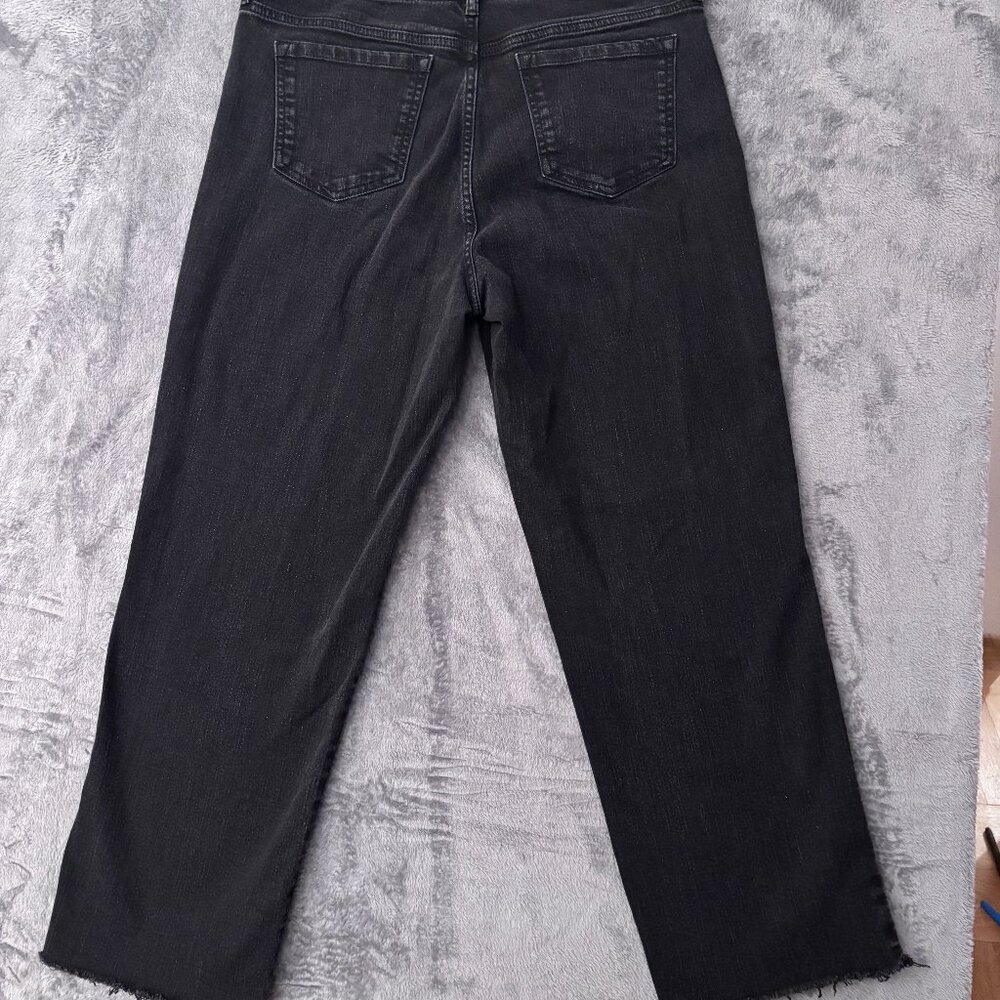 Social Standard Jeans Women’s Size 10 High Rise Crop Straight Black Denim - Picture 2 of 13